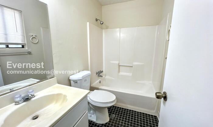 1888 Singer Way - Photo 7 of 23