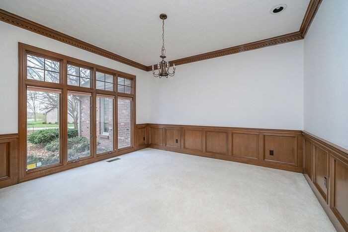 7302 Cherryhill Dr - Photo 7 of 34