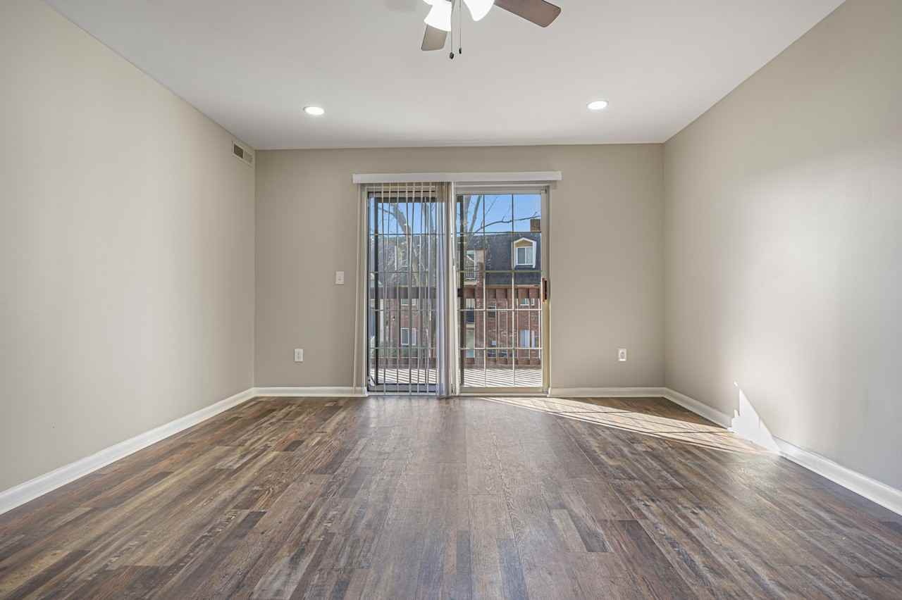 102 North Caroline PlaceUnit 203 #1 - Photo 3 of 24