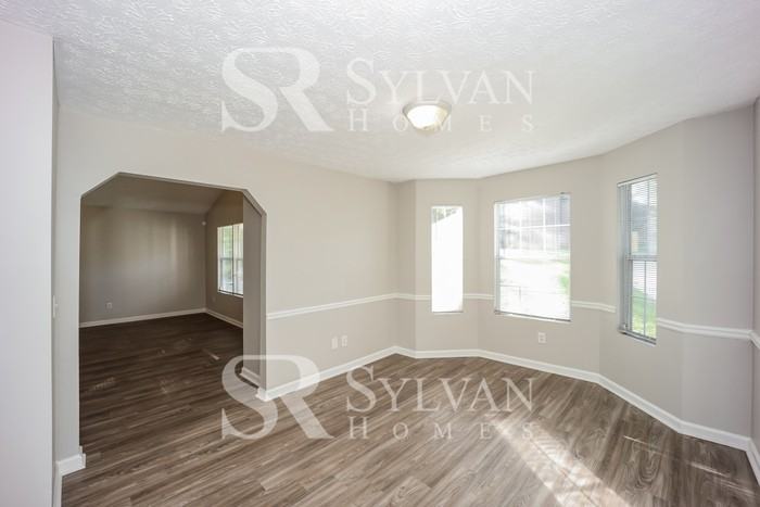 11 Laurel Dr - Photo 6 of 16