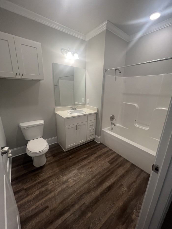 3900 Lakeshore Blvd E #112 - Photo 2 of 12