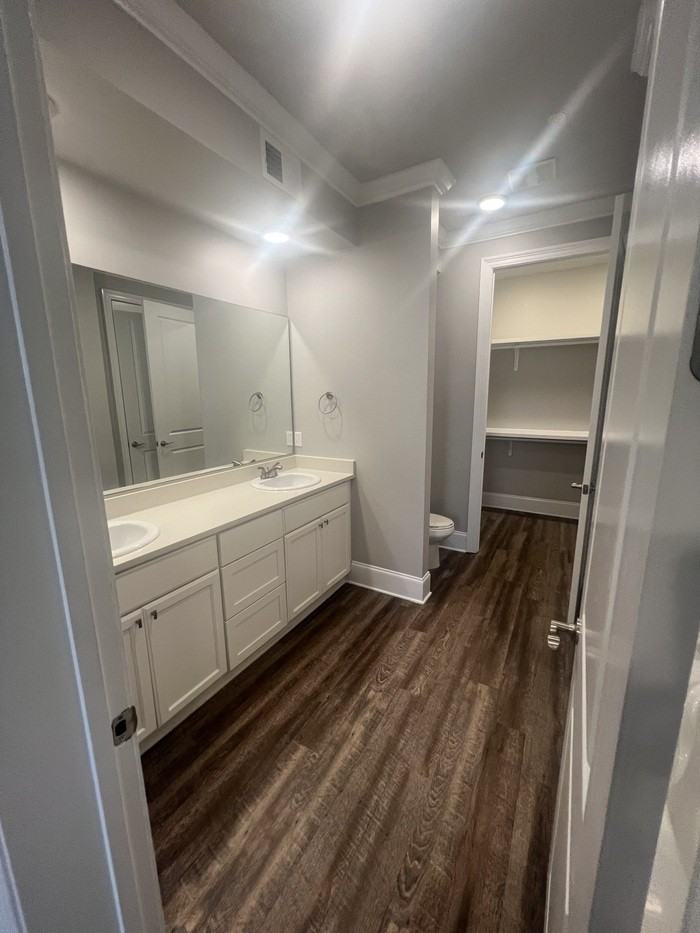 3900 Lakeshore Blvd E #112 - Photo 6 of 12