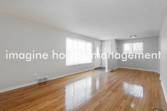 3037 Bethel Church Rd - Photo 4 of 17