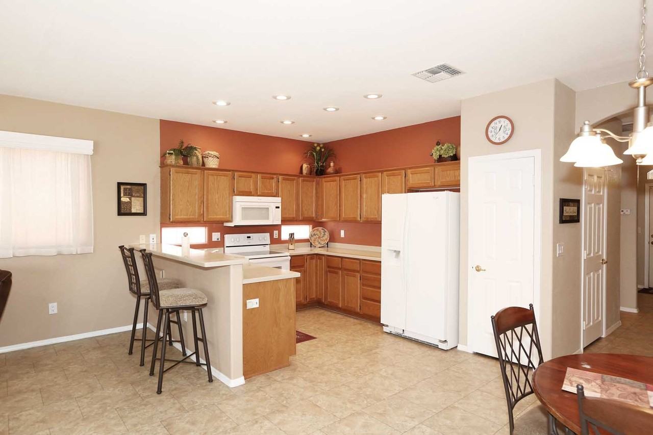 2101 S Yellow WoodDr #1 - Photo 6 of 19