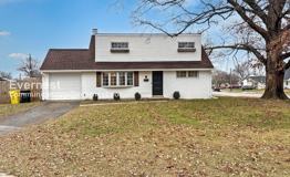 9 Country Club Dr - Photo 1 of 1