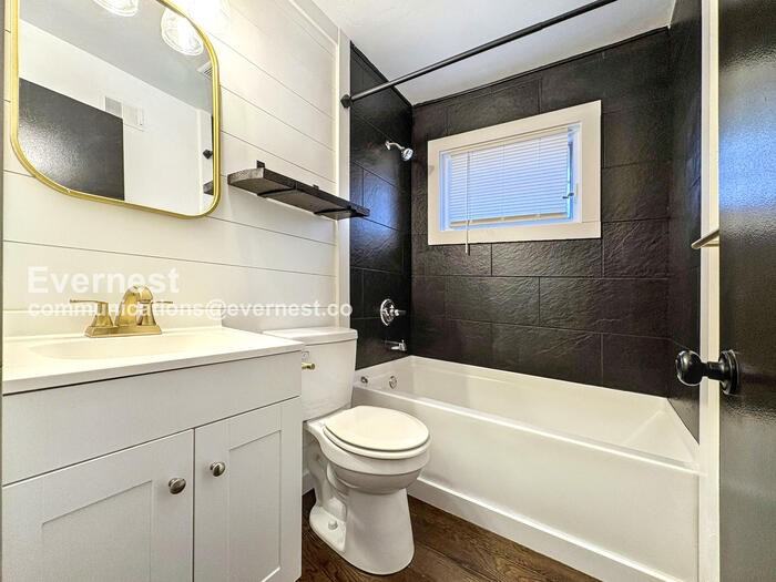 9 Country Club Dr - Photo 5 of 20