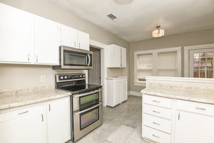 114 Scurlock Ave - Photo 6 of 14