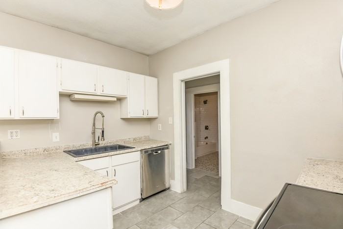 114 Scurlock Ave - Photo 7 of 14