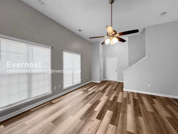 5641 Kaitlyn Dr W - Photo 4 of 17