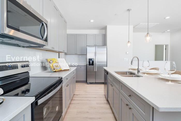 1500 N 35th St - Photo 4 of 19