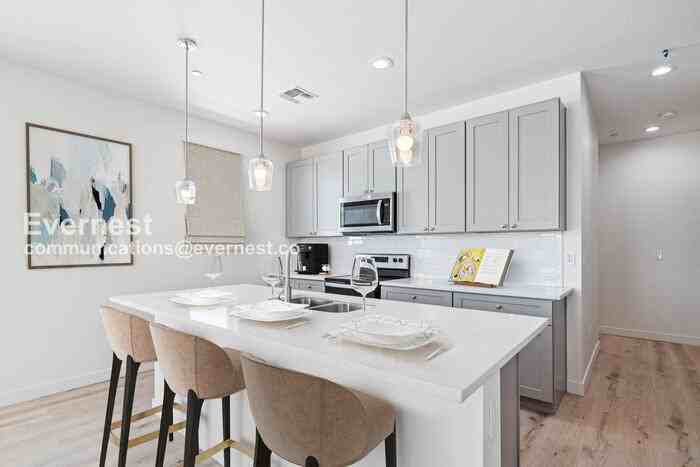 1500 N 35th St - Photo 5 of 19