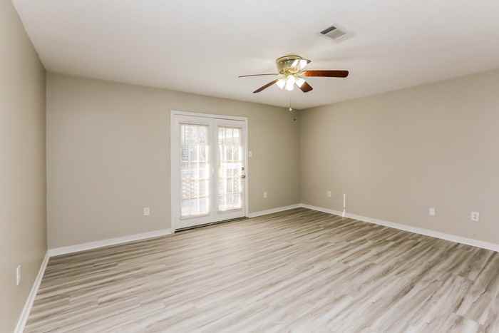 129 Fern Valley Rd - Photo 6 of 11