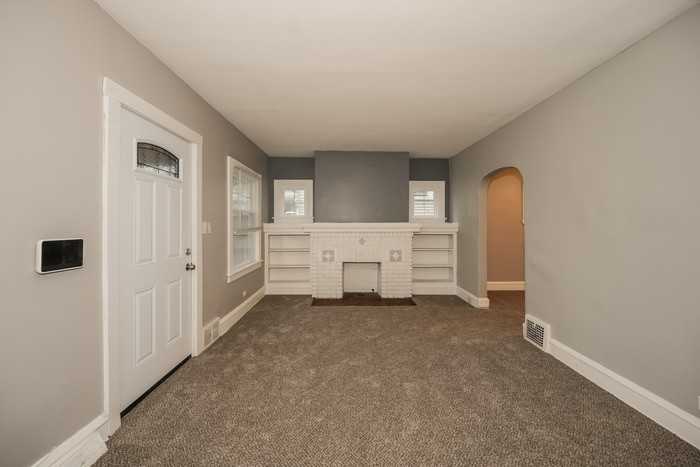 3638 Ludgate Rd - Photo 2 of 14