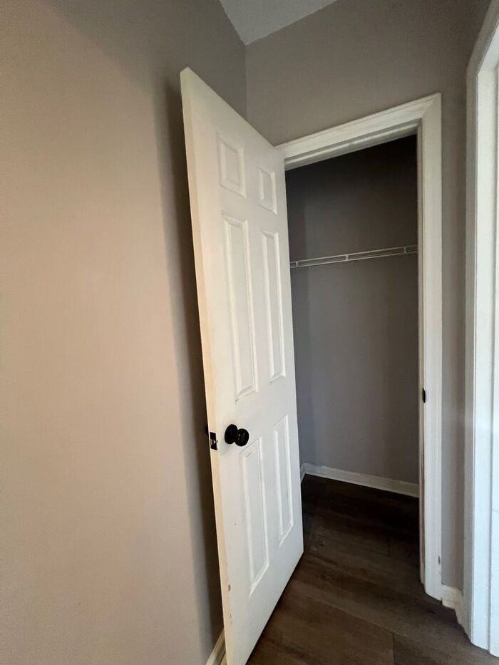 3218 Selwyn Farms Ln #1 - Photo 4 of 23