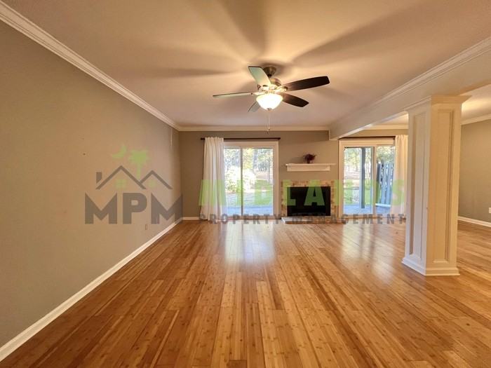 201 Mariners Row - Photo 6 of 50