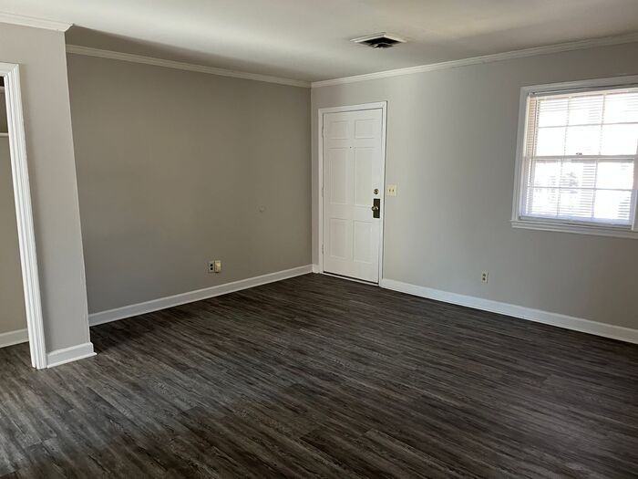 600 Montgomery Ave #3 - Photo 5 of 9