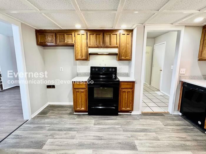 7019 S 78th East Ave - Photo 3 of 32