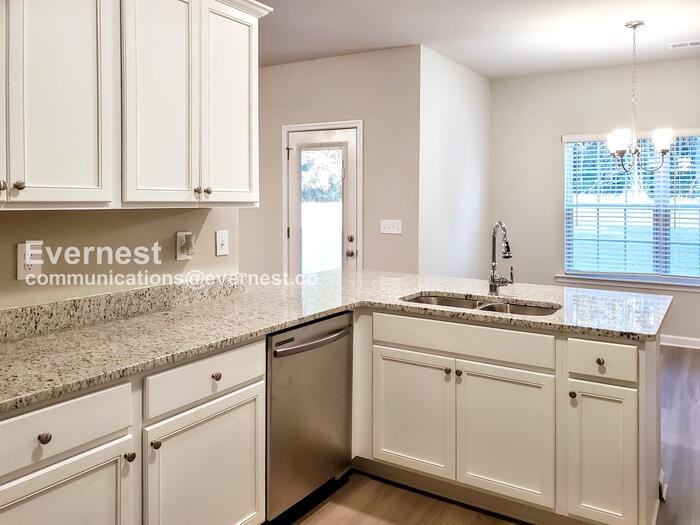 1484 Arbor Place Dr - Photo 3 of 18