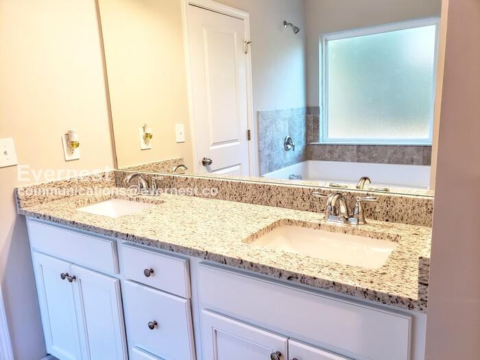 1484 Arbor Place Dr - Photo 6 of 18