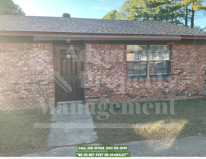 1225 Woodside Dr #B4 - Photo 2 of 16