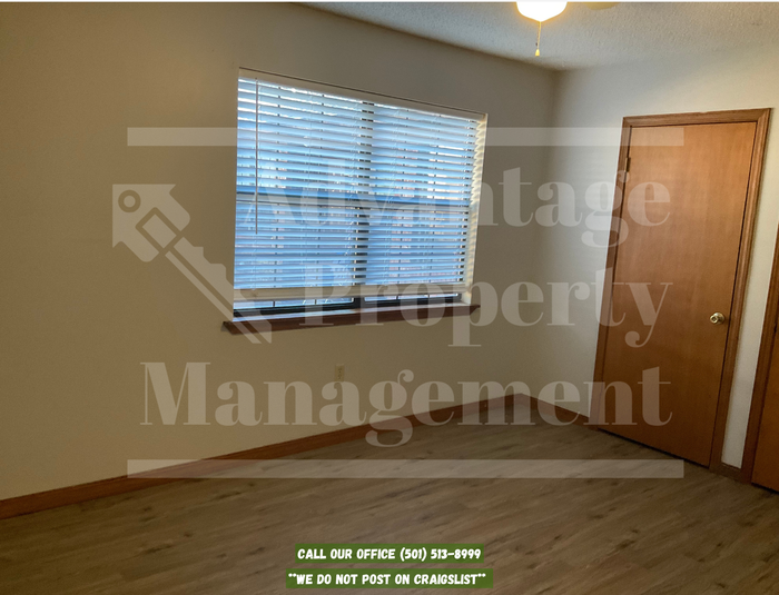 1225 Woodside Dr #B4 - Photo 4 of 16