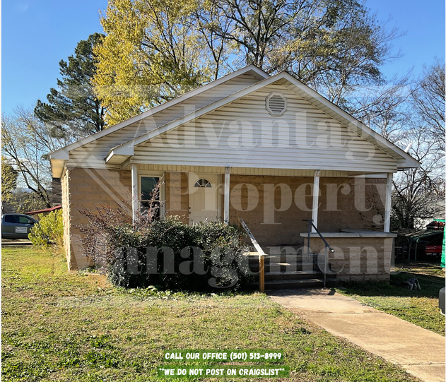 801 Saint Vincent St - Photo 3 of 9