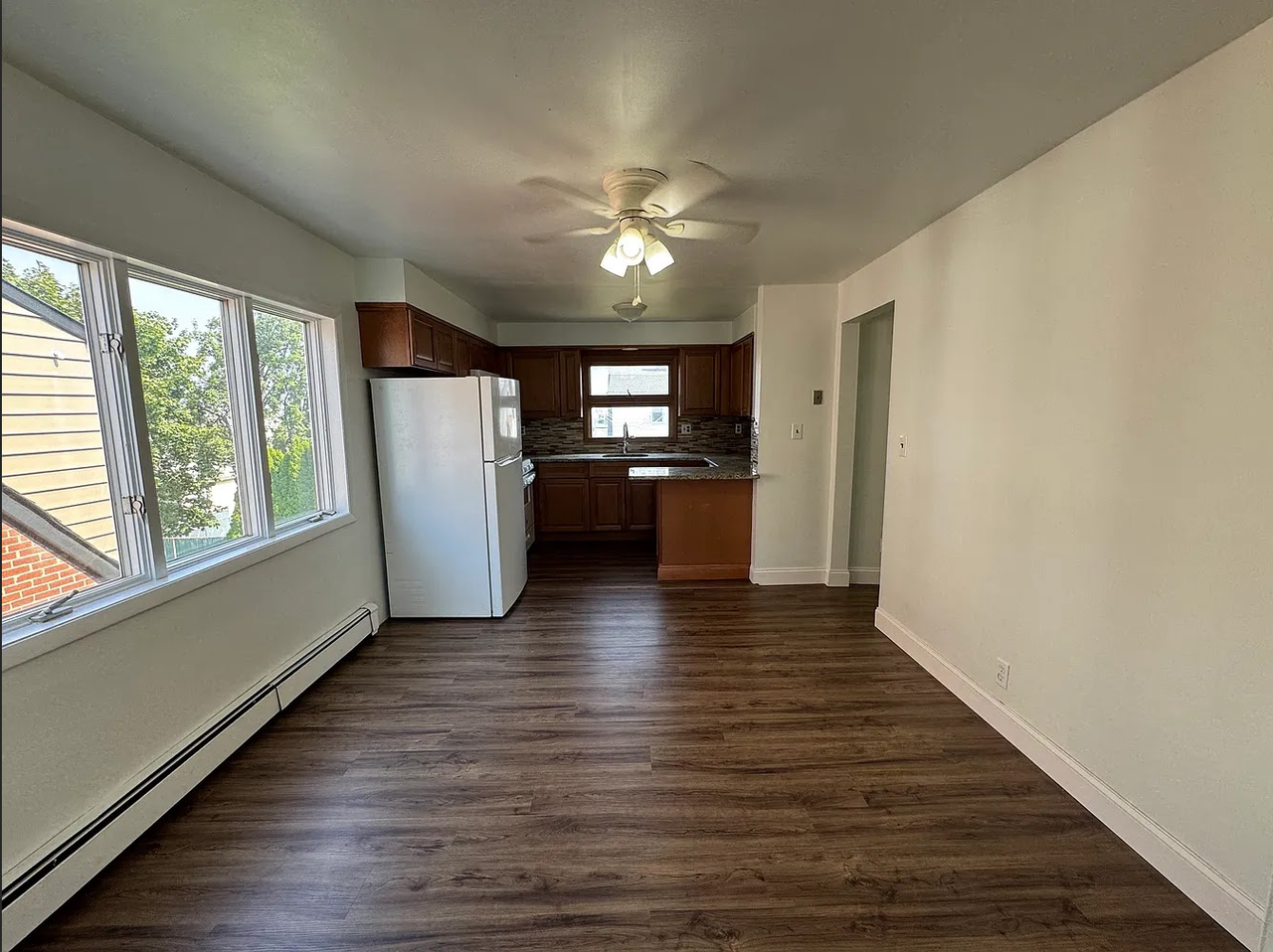 164 Eagle St #2 - Photo 4 of 7