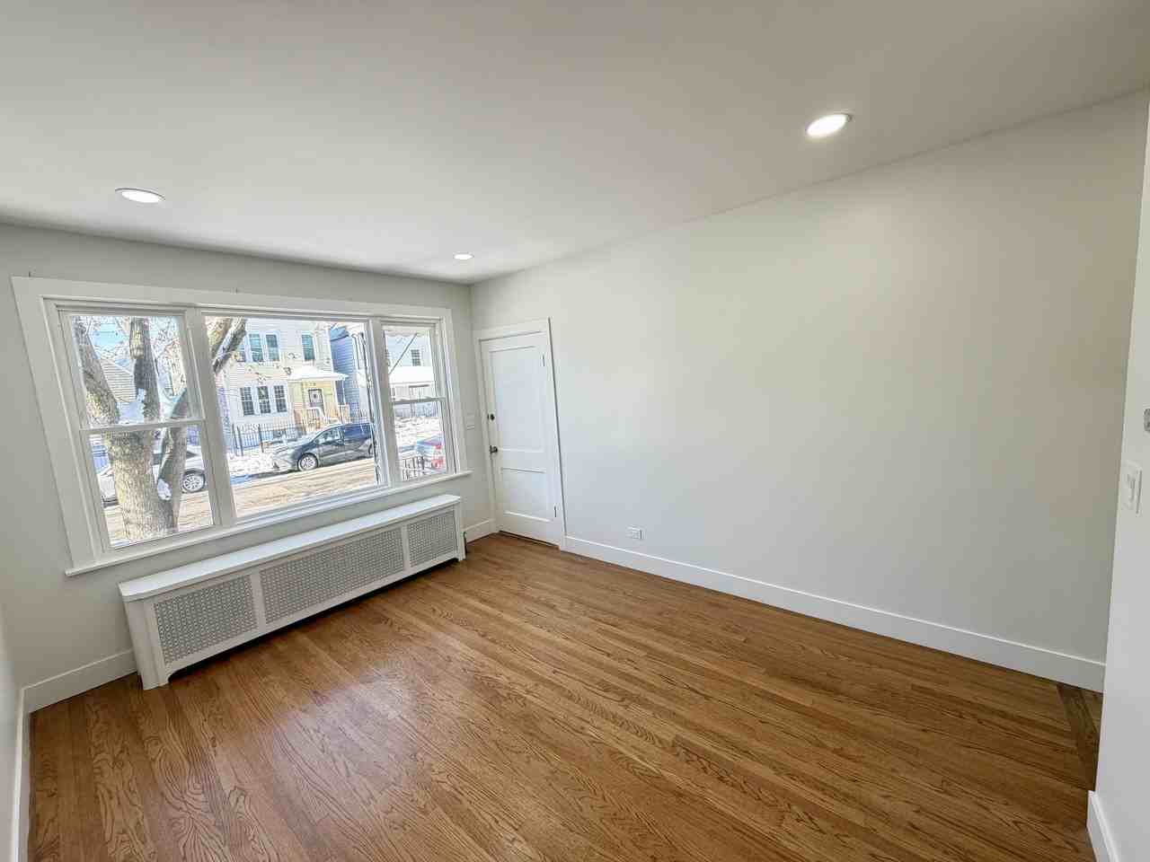 4351 S Maplewood Ave #1 - Photo 4 of 28