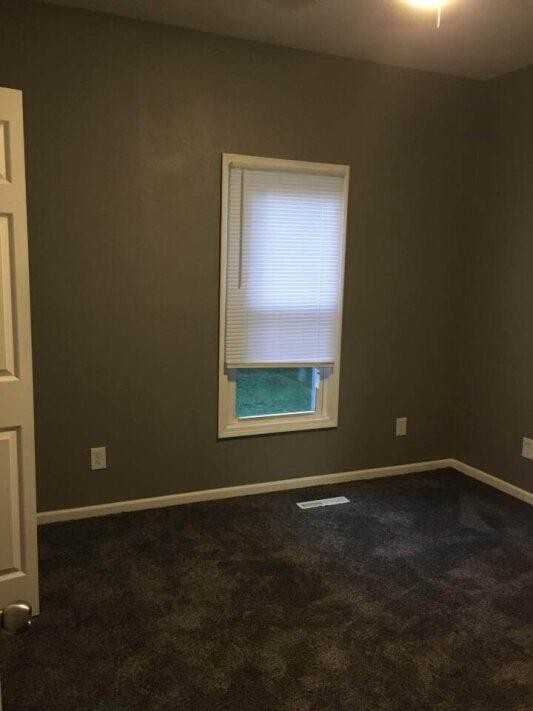 212 South Albert Avenue - Photo 6 of 10