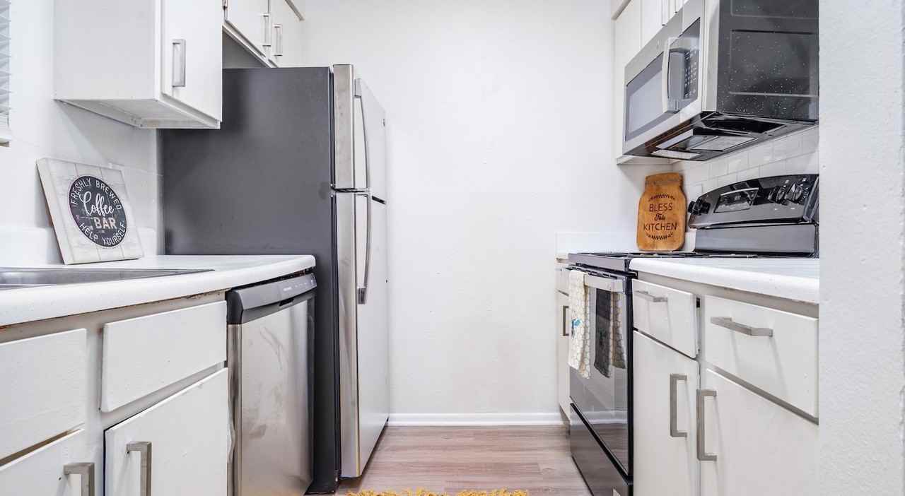 2502 Babcock Rd #21 - Photo 2 of 8