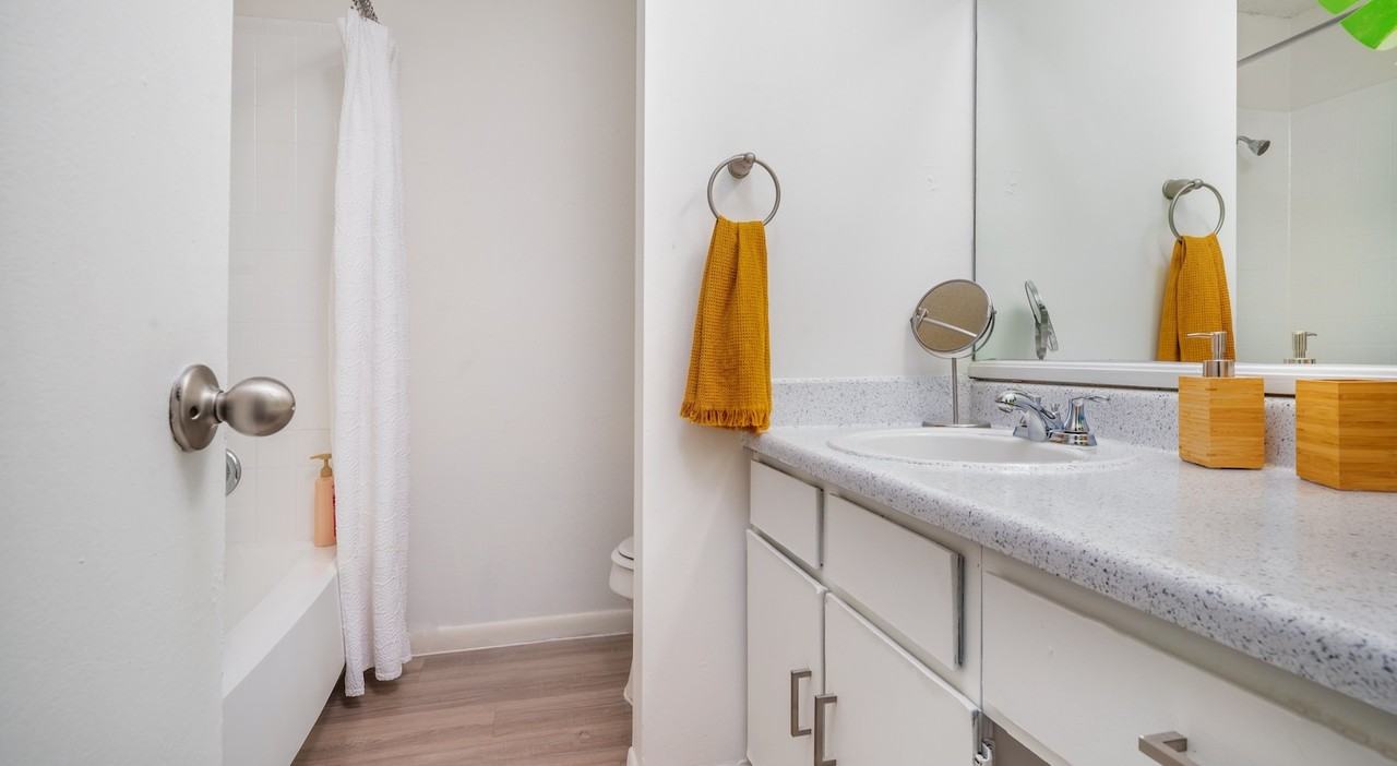 2502 Babcock Rd #11 - Photo 5 of 6