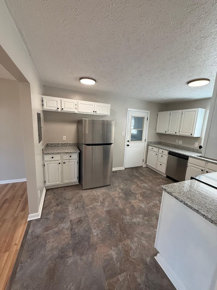 1039 Kingsley Rd #NA - Photo 7 of 18