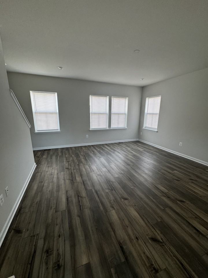 122 Milburn Dr #1 - Photo 6 of 20