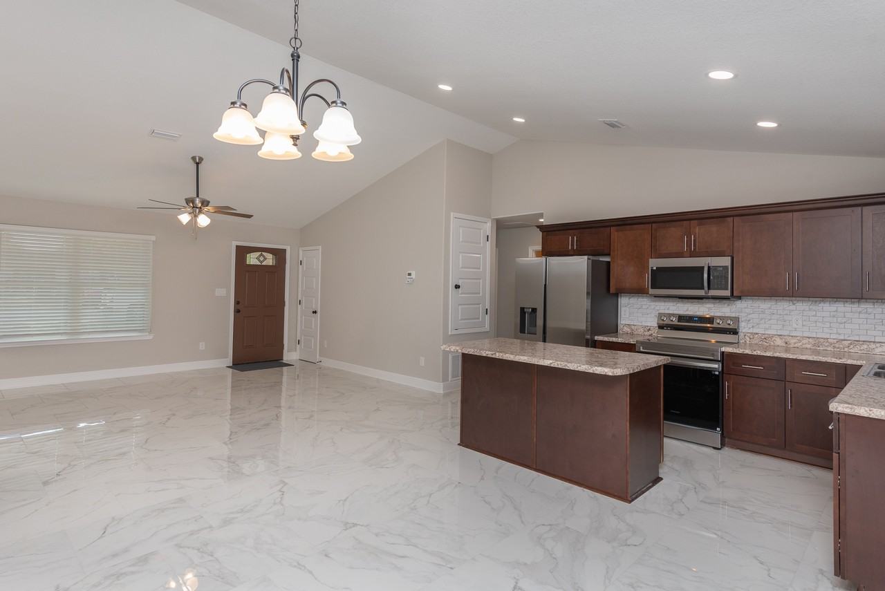 8570 Stockdale Ave #1 - Photo 4 of 20