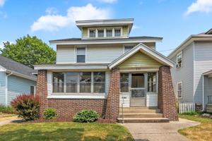 featured image of 220 Valley Ave Sw