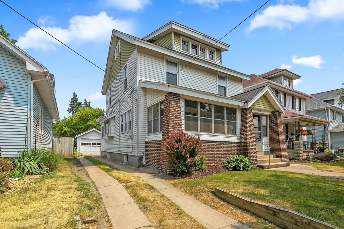 220 Valley Ave Sw - Photo 3 of 20