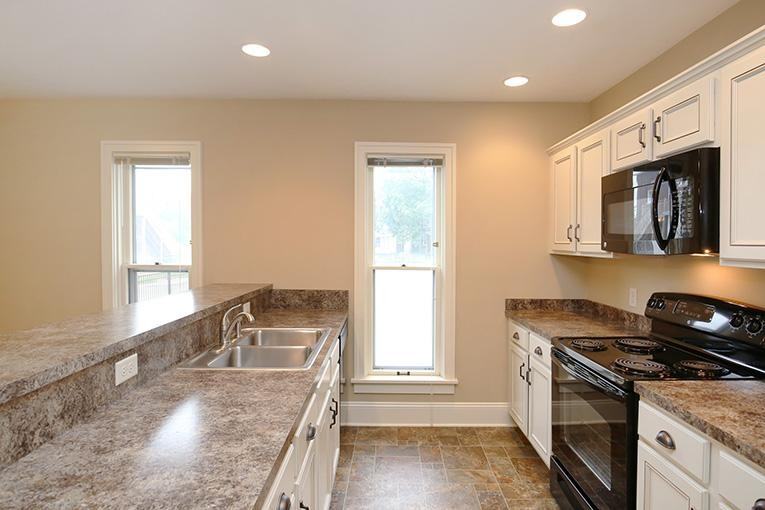 845 Cherry St SE - Photo 7 of 10