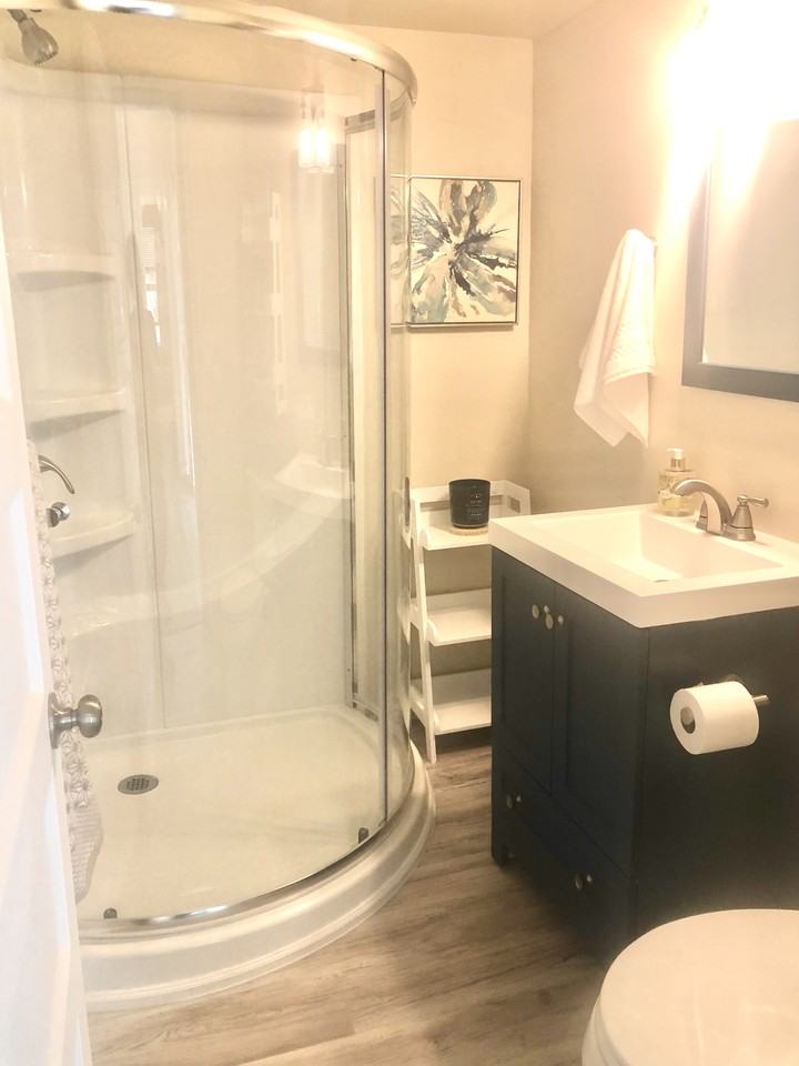 1246 Oak St #NA - Photo 5 of 15