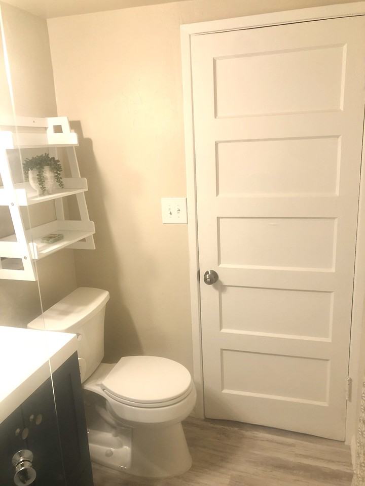 1246 Oak St #NA - Photo 6 of 15