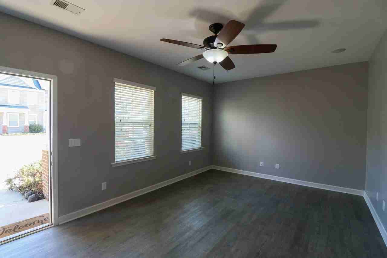 215 Favorite Ct #NA - Photo 2 of 6