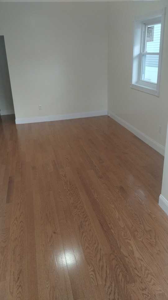 8621 107th St #1stFL - Photo 7 of 17