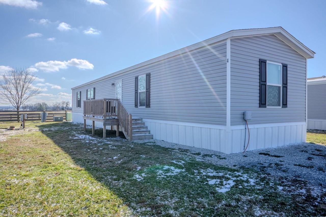 2732 Lancaster Rd Trlr 4 - Photo 2 of 20