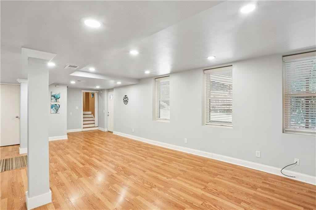 2155 Kinridge Rd #NA - Photo 2 of 5