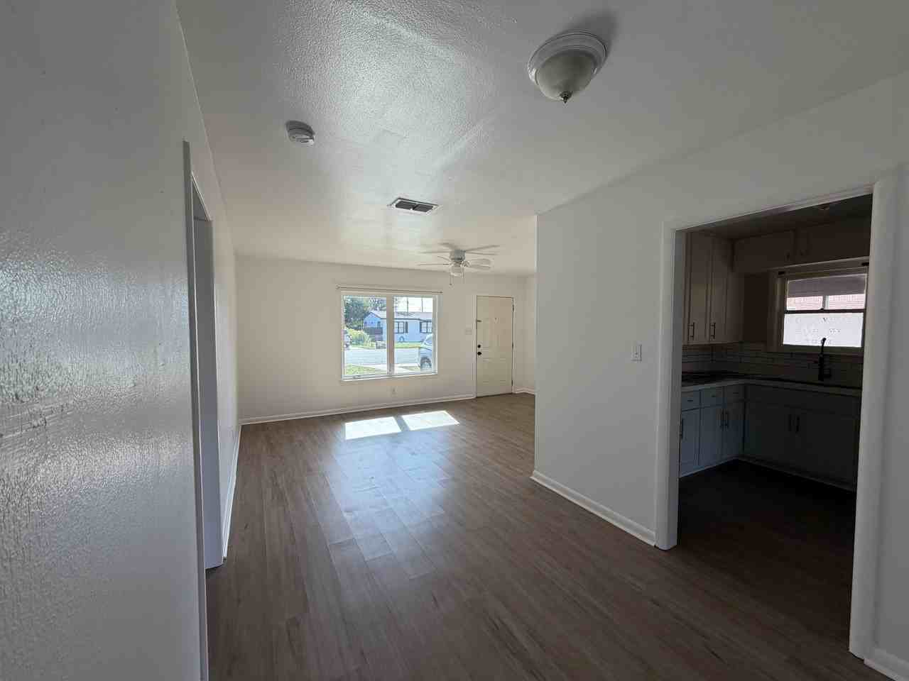 900 Sycamore Ave #NA - Photo 4 of 11