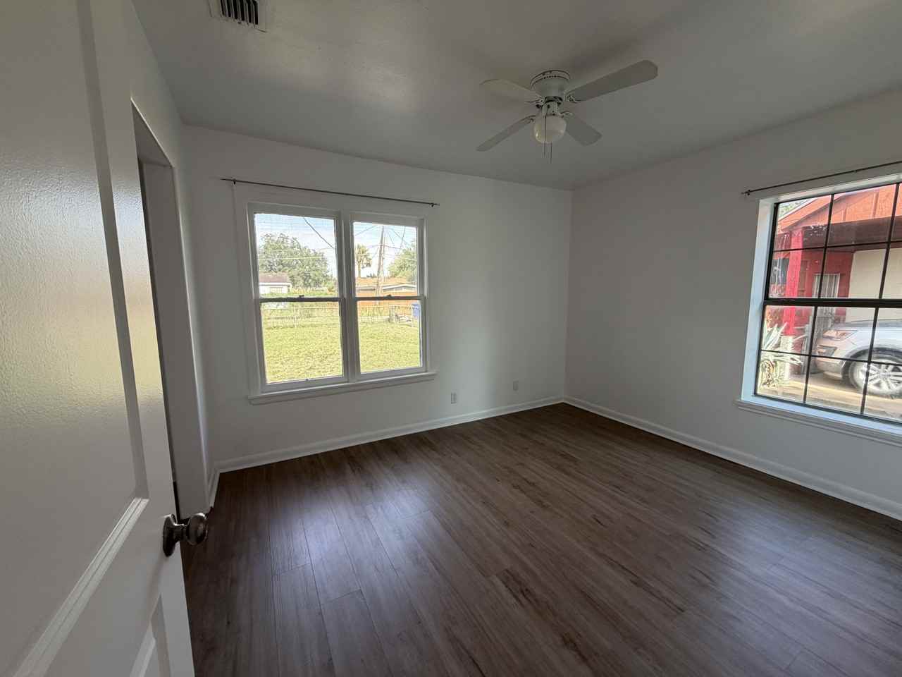 900 Sycamore Ave #NA - Photo 6 of 11