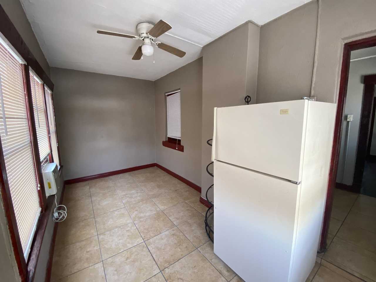 1126 E San Antonio Ave #3 - Photo 6 of 6