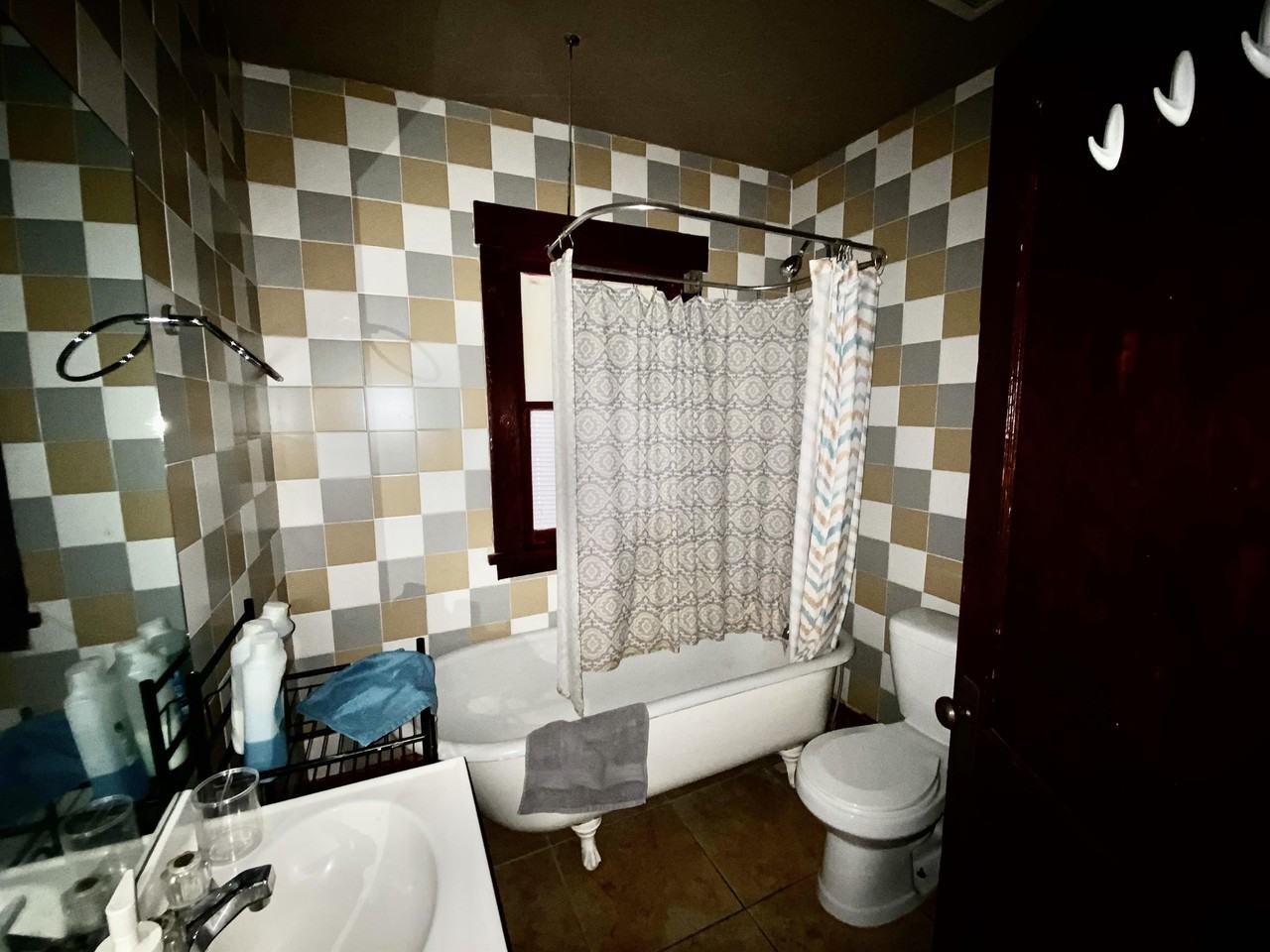 1126 E San Antonio Ave #3 - Photo 5 of 9