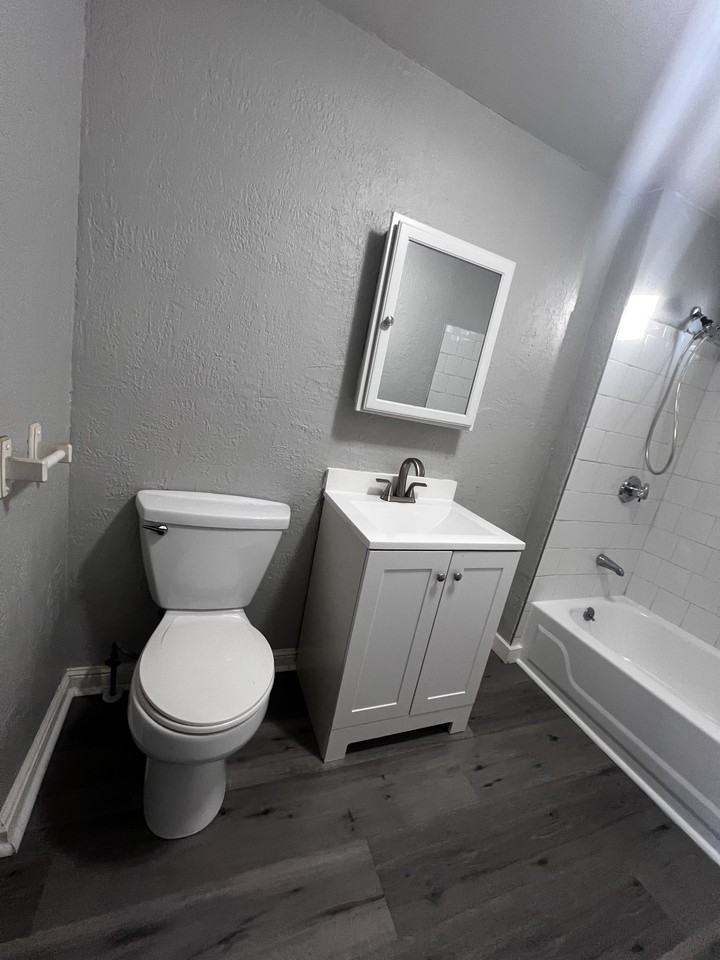 55 Vernon St #2 - Photo 7 of 17