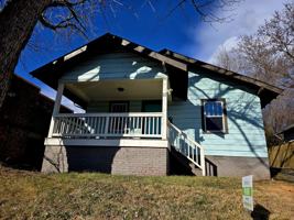 featured image of 12 E Chestnut St #NA