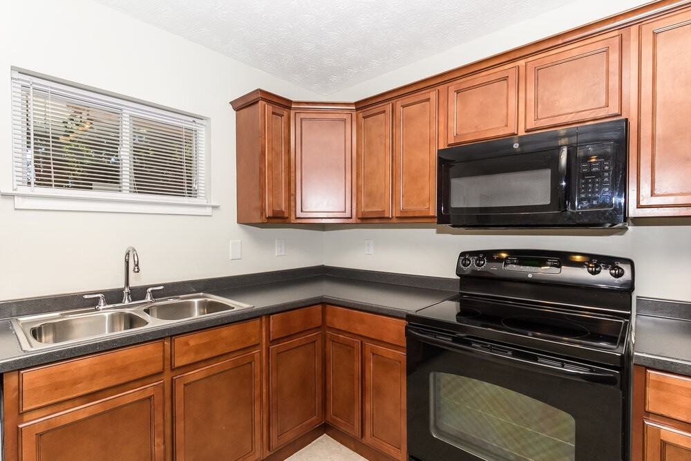 3671 Larkspur Ter - Photo 7 of 15